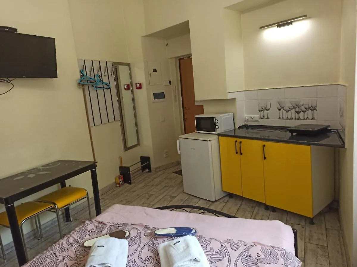 Smart Yellow Apartment-15 Хв Від Жд Вокзалу Lemberg